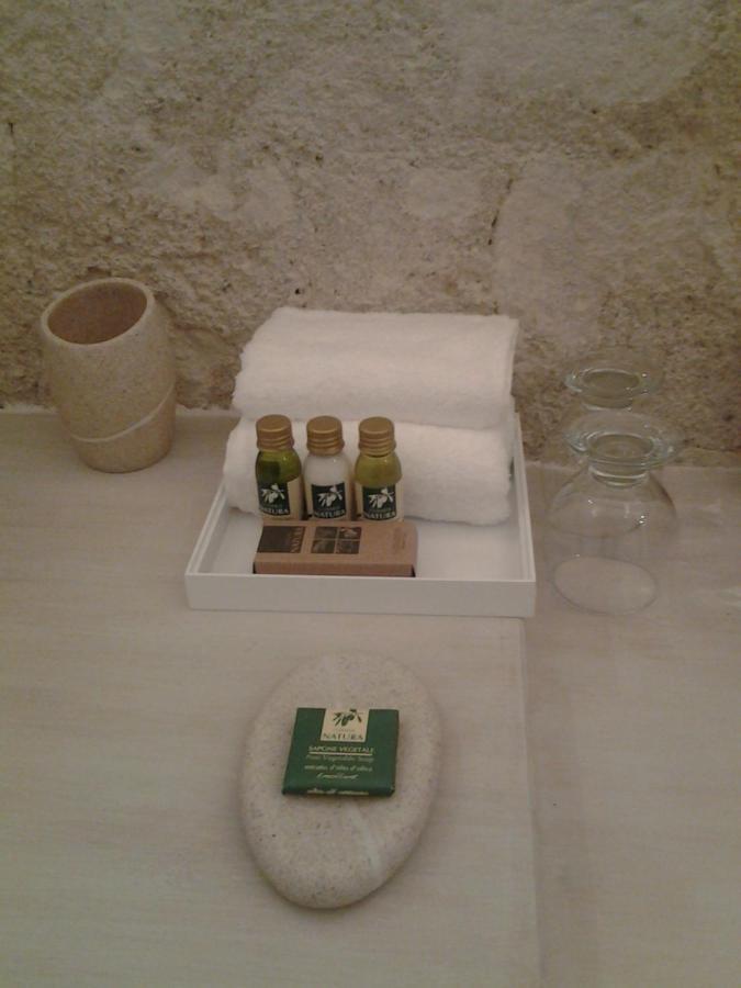 Bed and Breakfast Le Manoir Des Roches Bourre Экстерьер фото